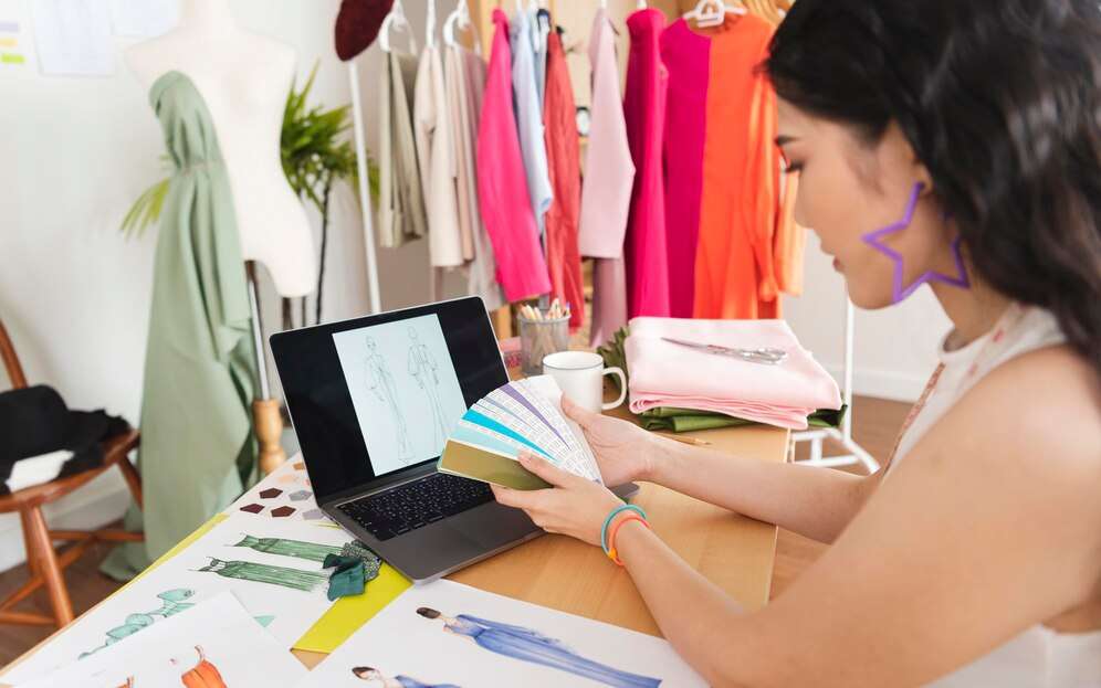 What is Apparel Management Software?